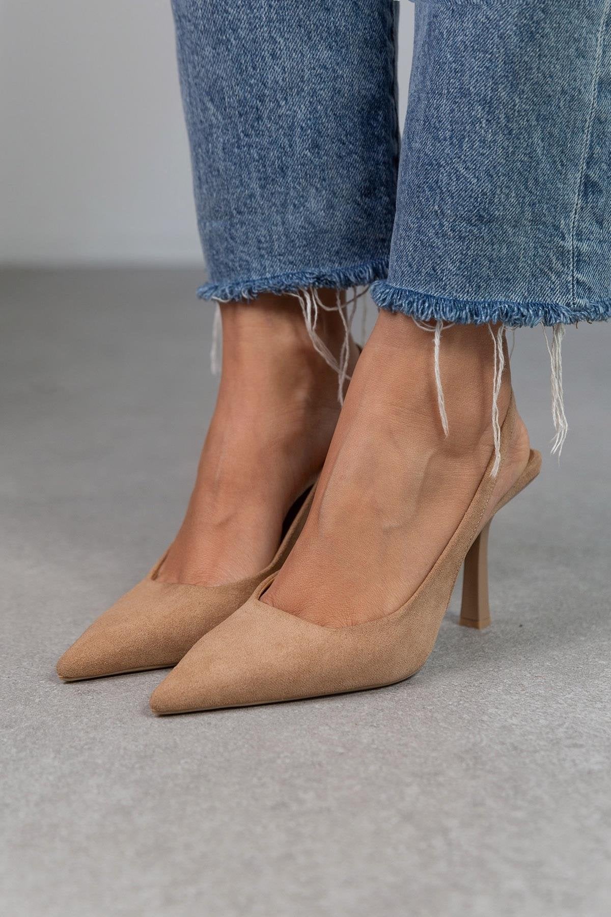 April - Ženska Sandala