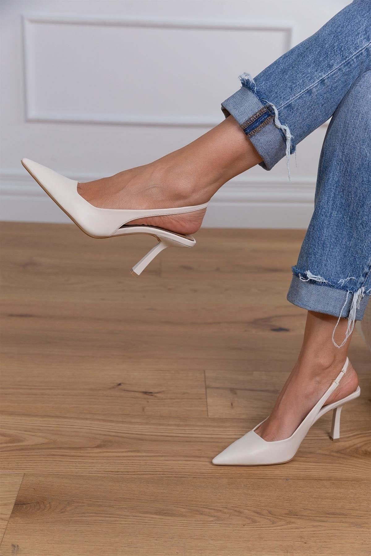 April - Ženska Sandala