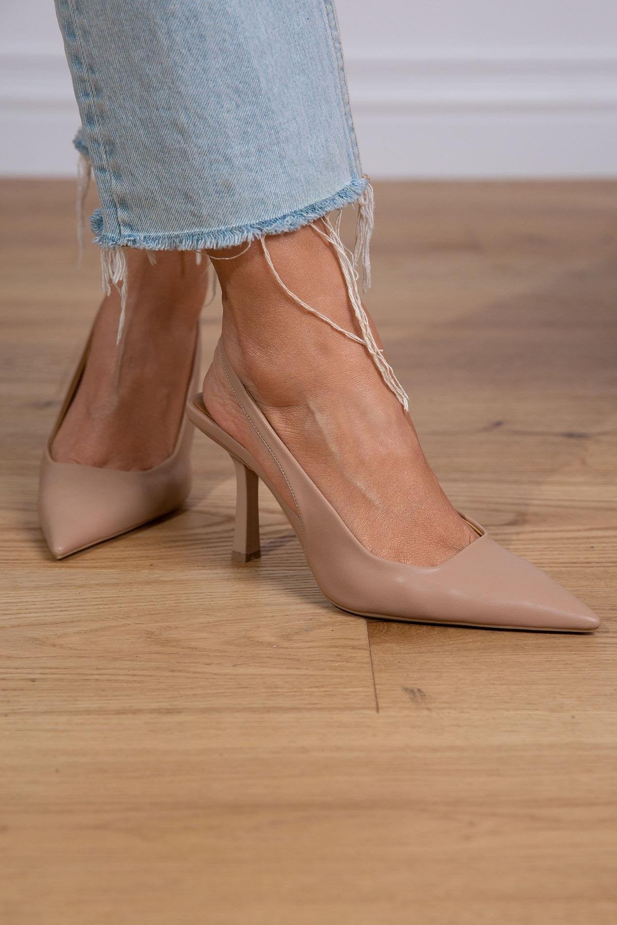 April - Ženska Sandala