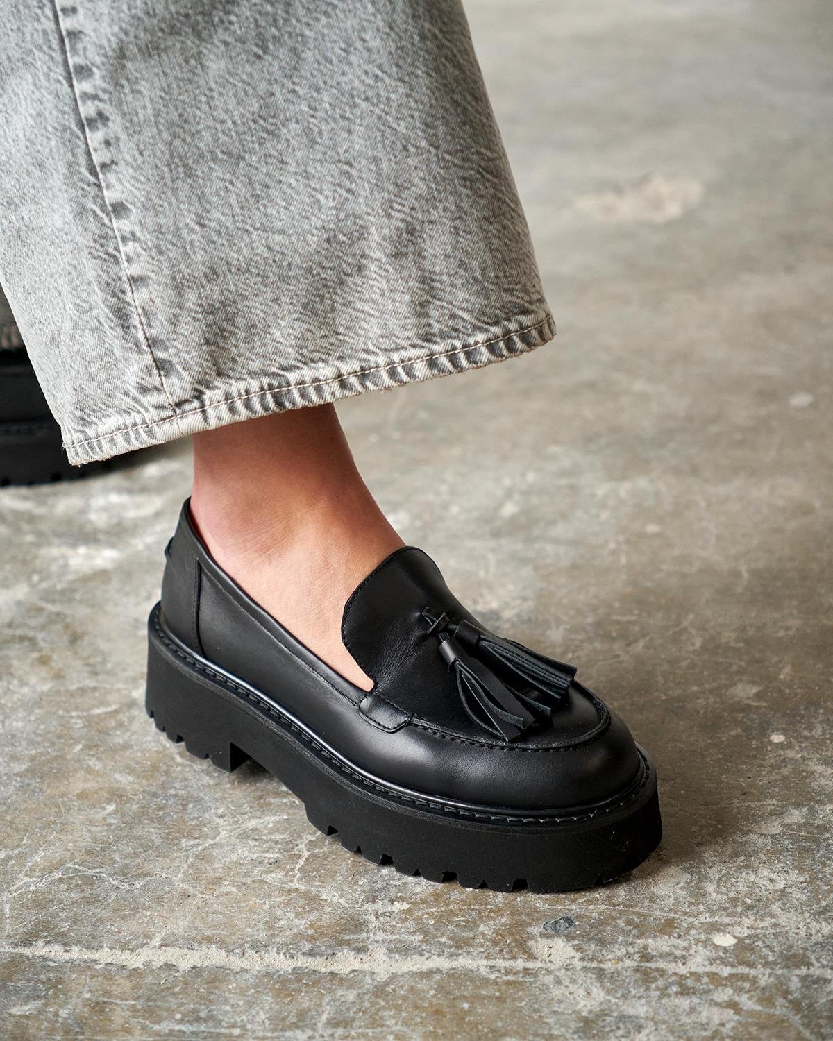 Barnes - Kožne Ženske Cipele