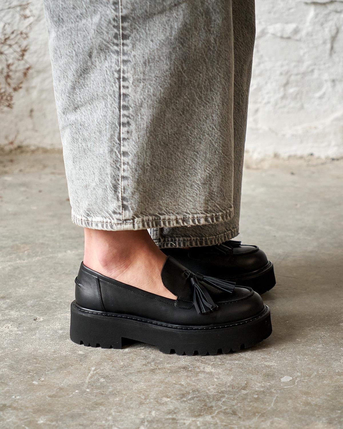 Barnes - Kožne Ženske Cipele