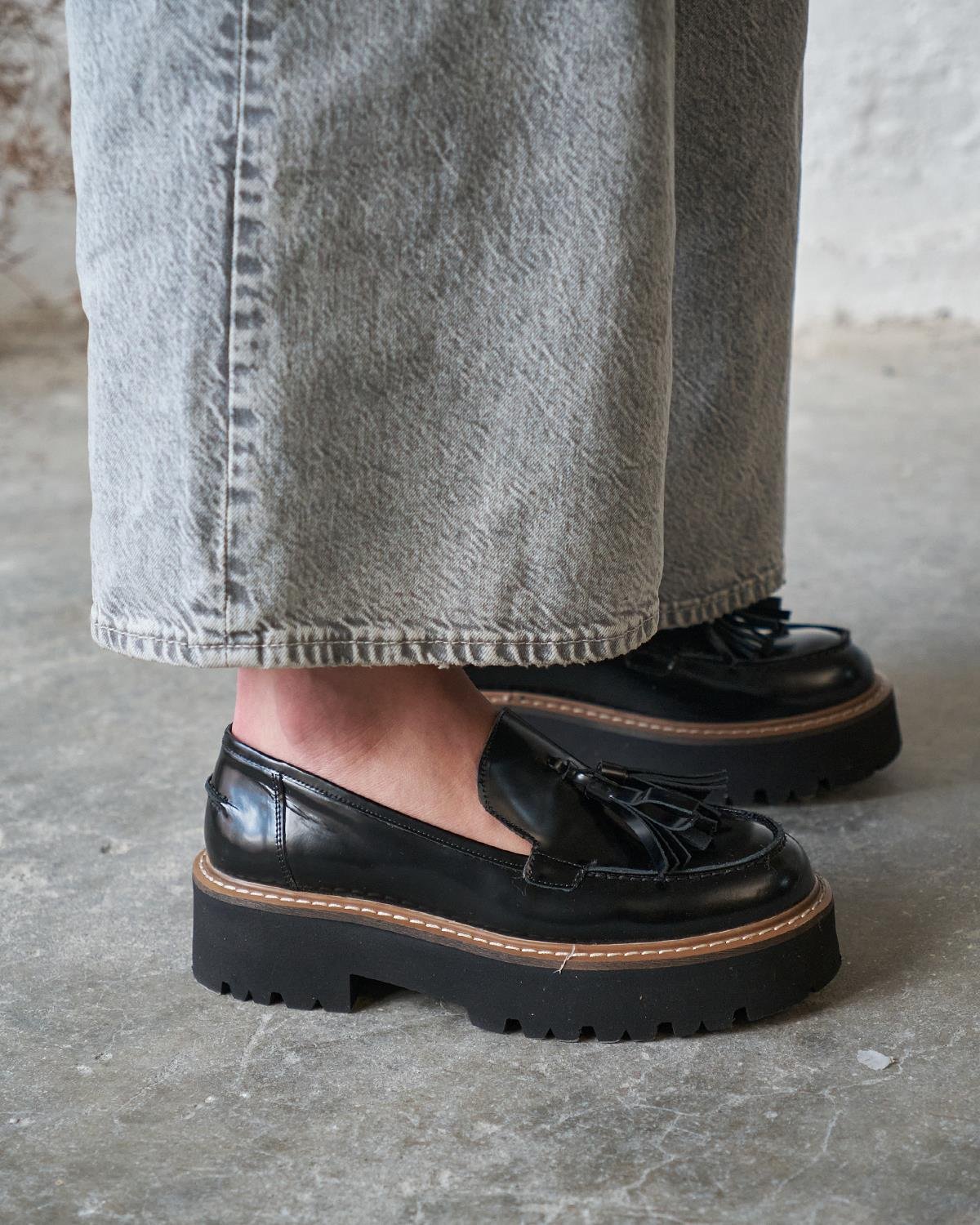 Barnes - Kožne Ženske Cipele