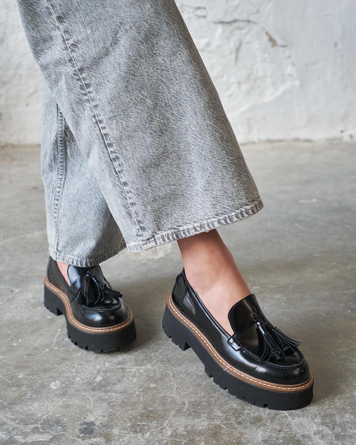 Barnes - Kožne Ženske Cipele