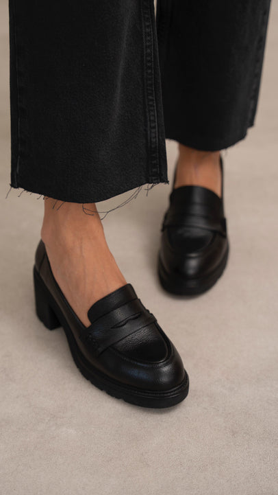 Caly - Kožne Ženske Cipele