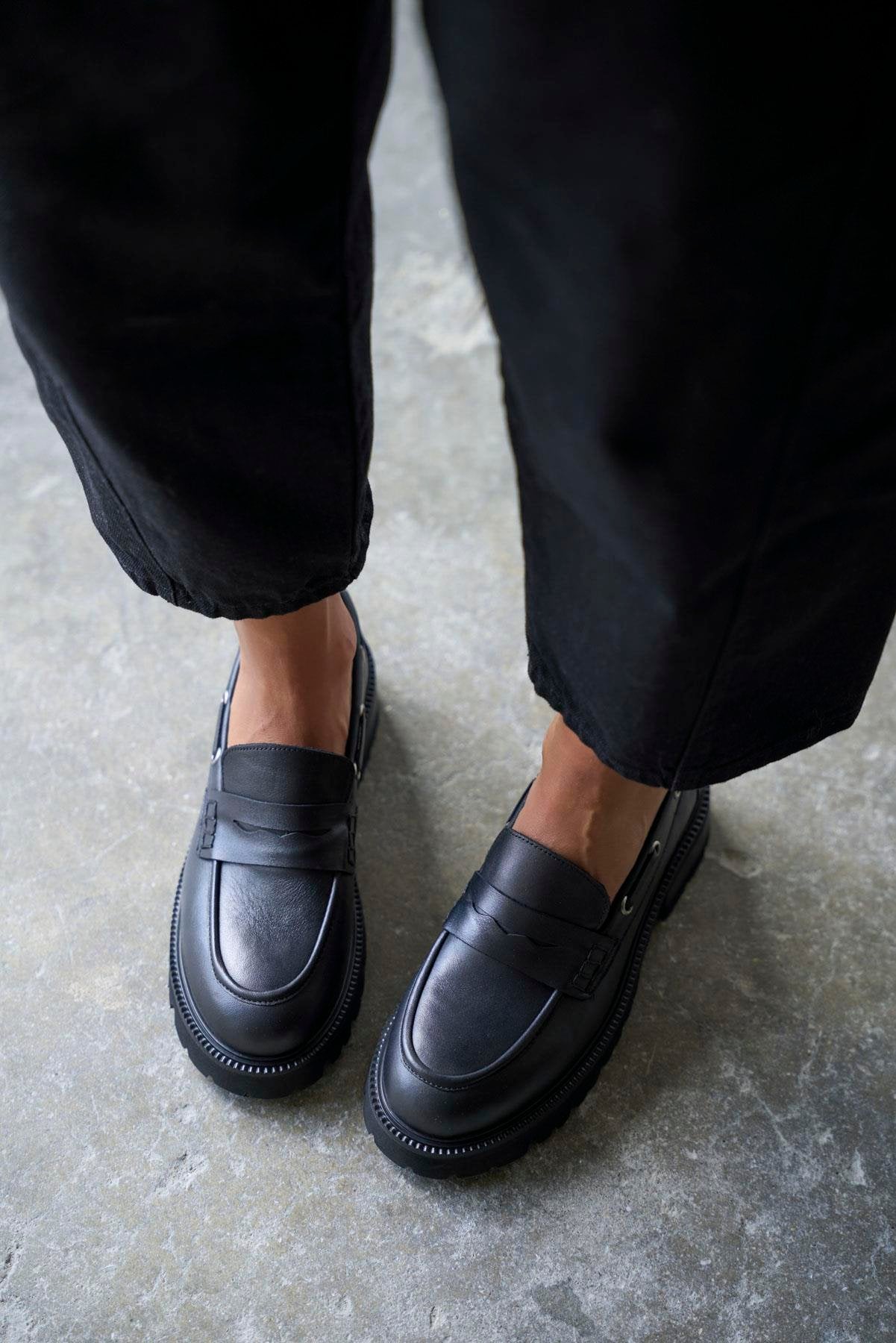 Caux- Kožne Ženske Cipele