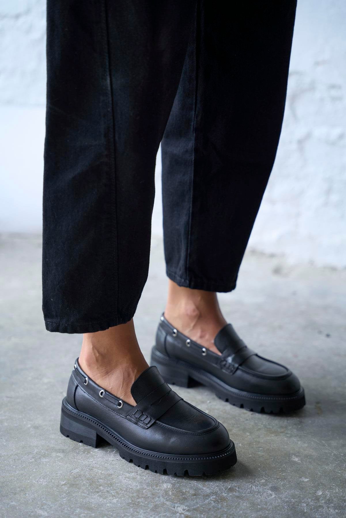 Caux- Kožne Ženske Cipele