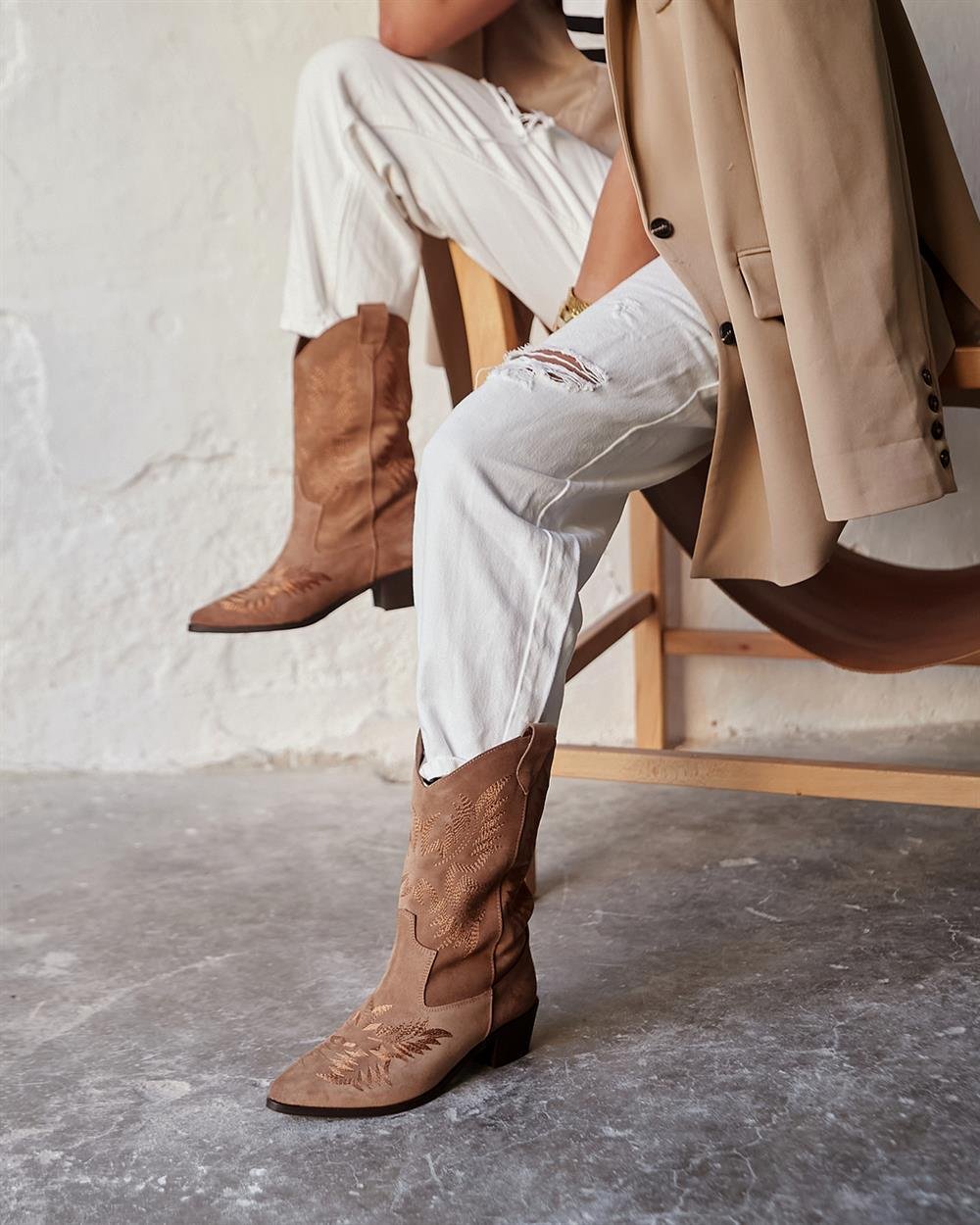 Commut - Kožne Ženske Čizme