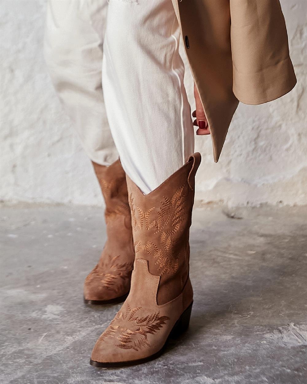 Commut - Kožne Ženske Čizme