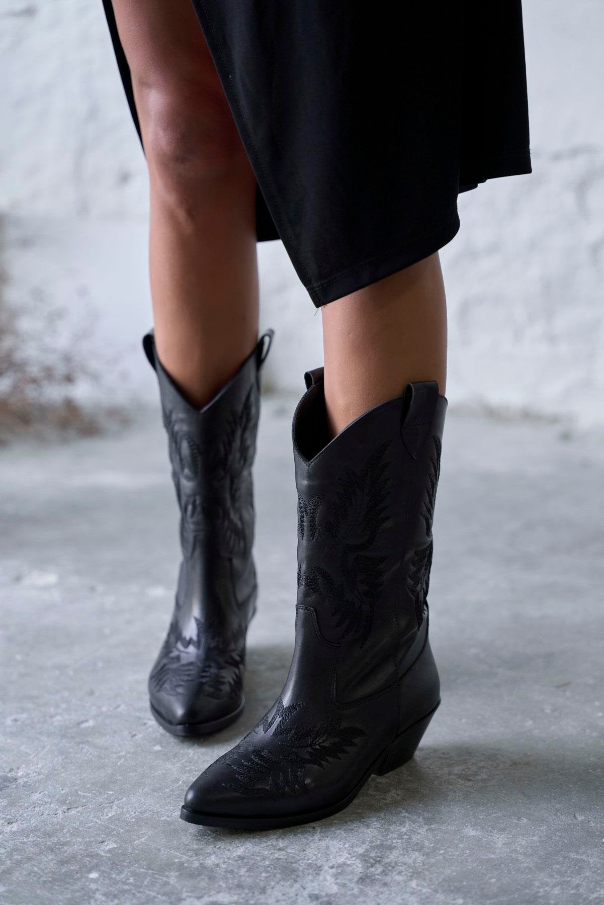 Commut - Kožne Ženske Čizme