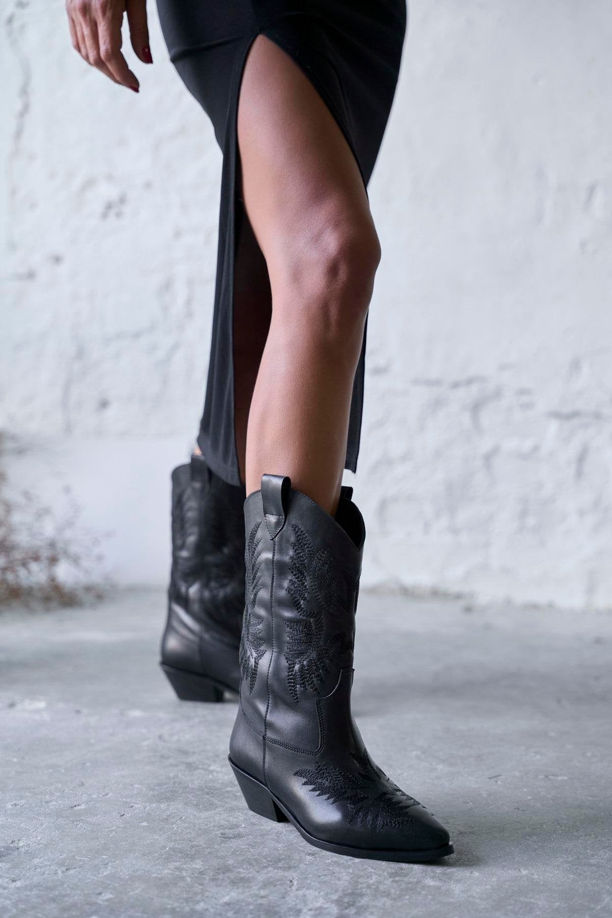 Commut - Kožne Ženske Čizme