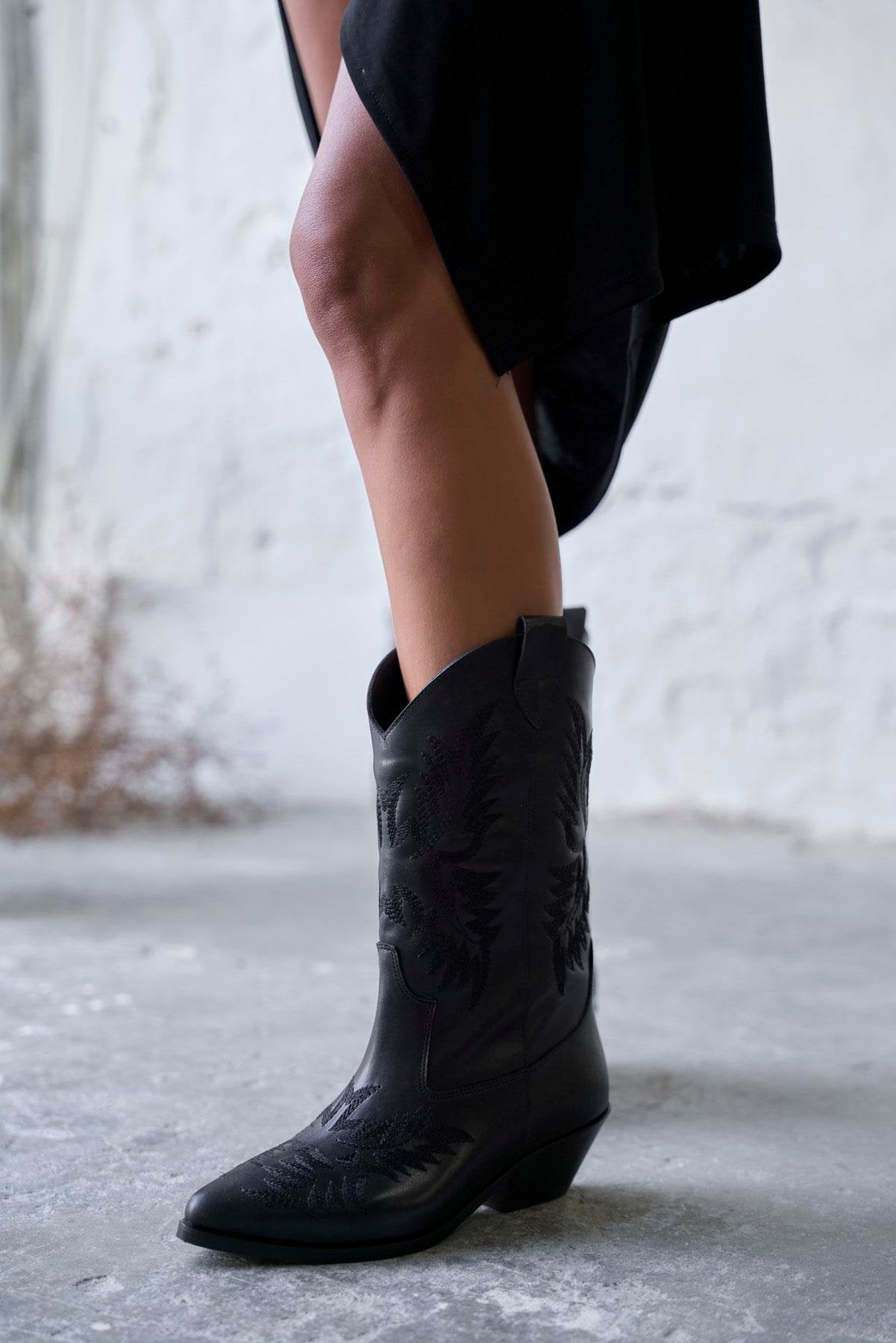 Commut - Kožne Ženske Čizme