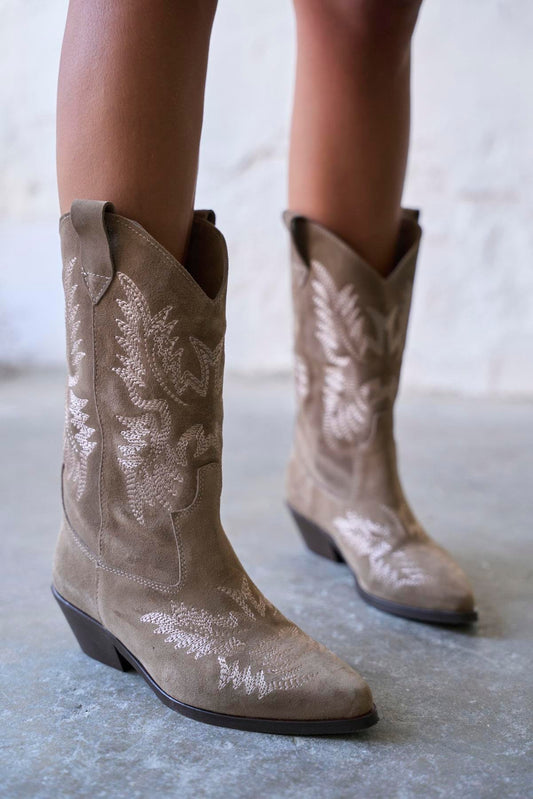 Commut - Kožne Ženske Čizme