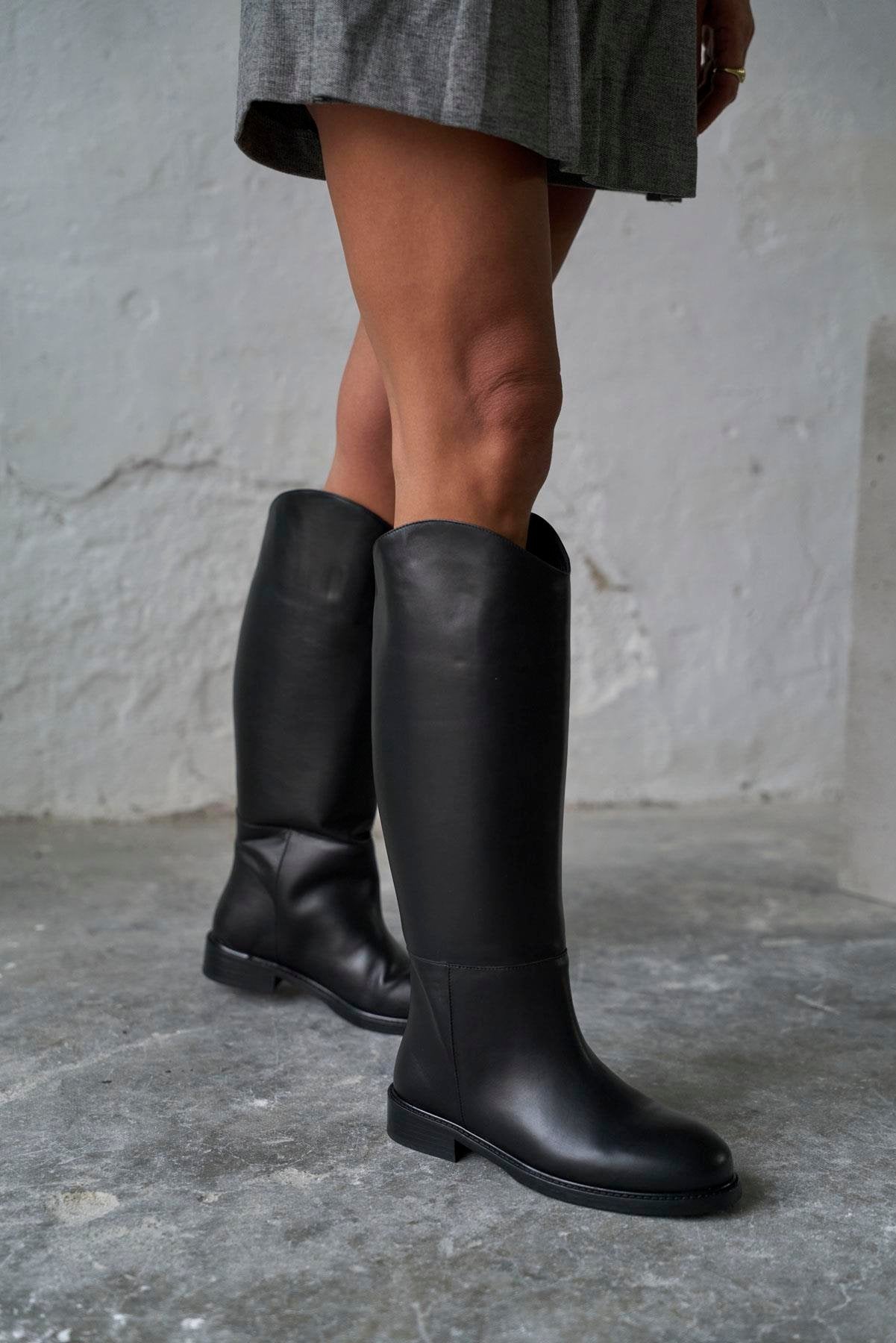 Dorna - Kožne Ženske Čizme