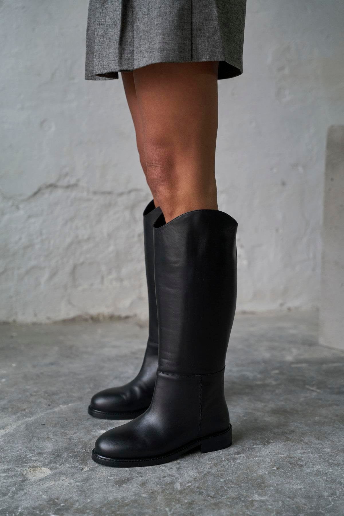 Dorna - Kožne Ženske Čizme