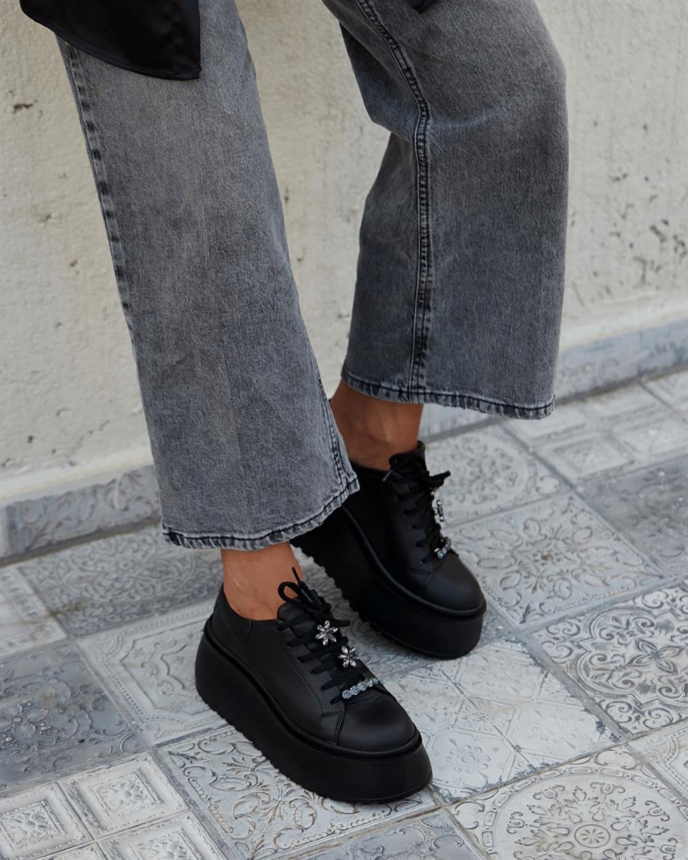 Dubai - Kožne Ženske Patike