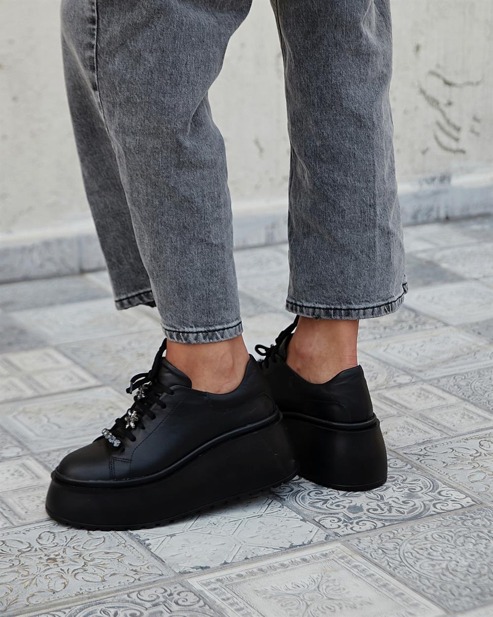 Dubai - Kožne Ženske Patike