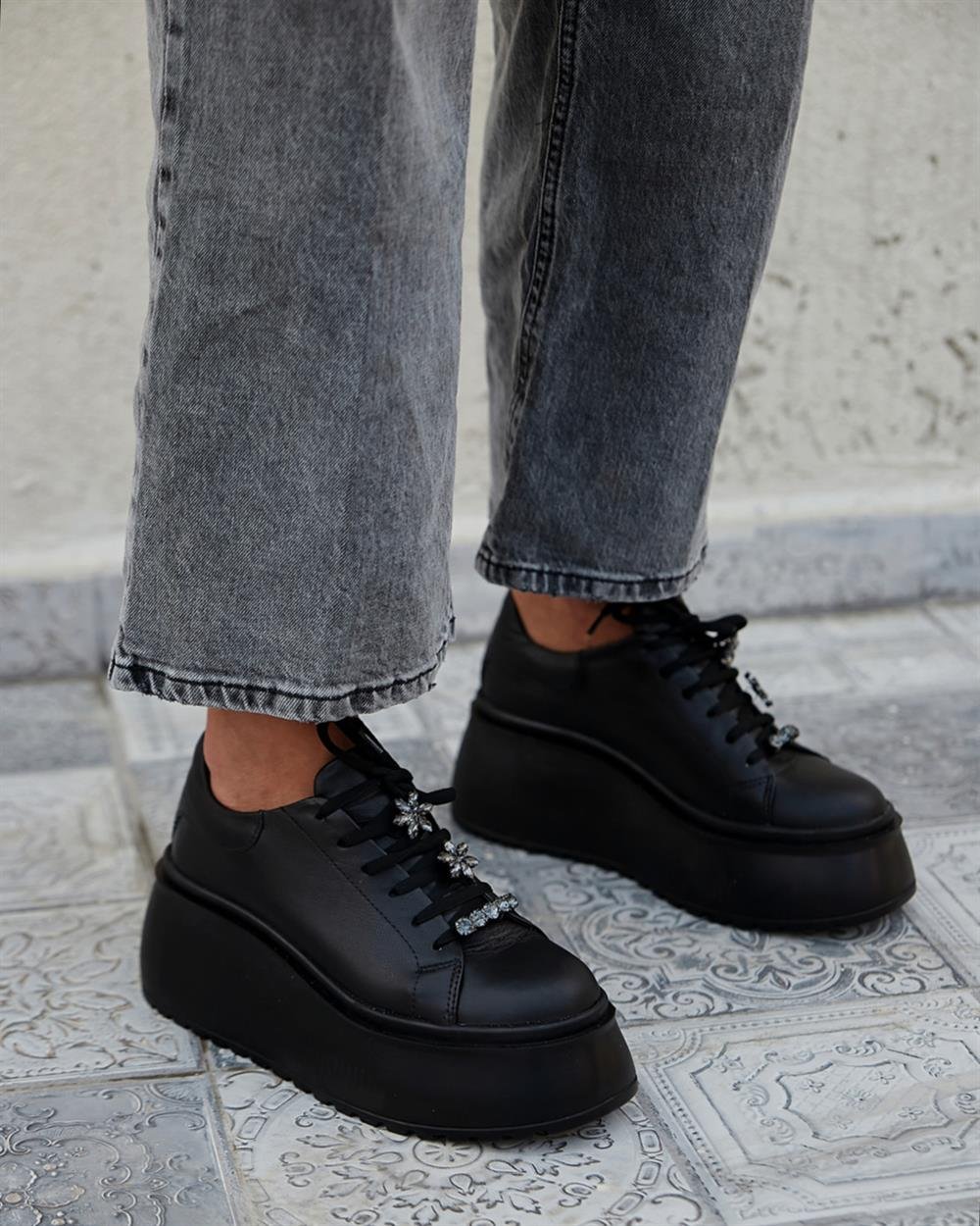 Dubai - Kožne Ženske Patike