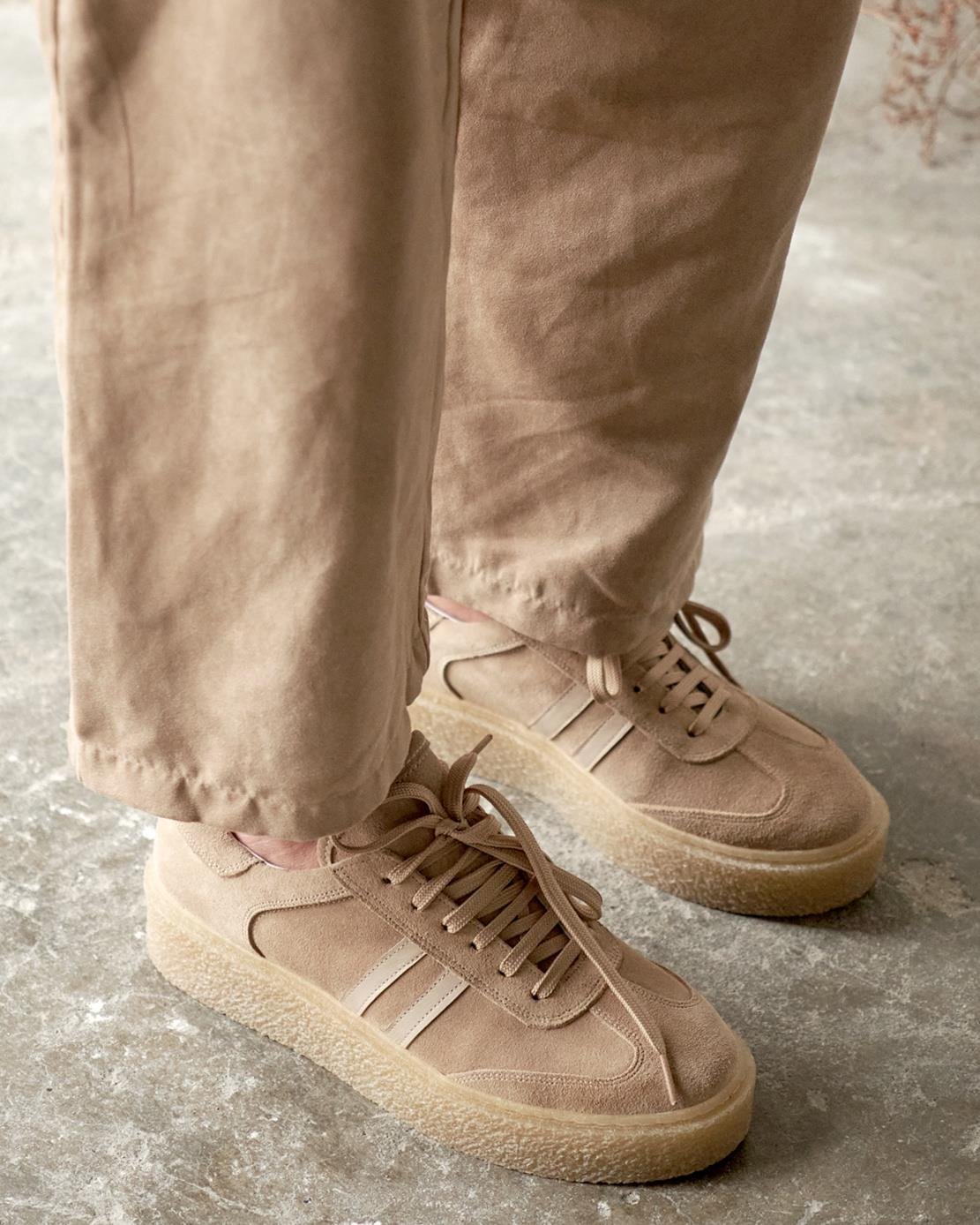 Estonnia - Kožne Ženske Patike