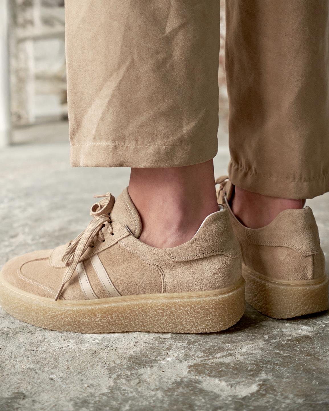 Estonnia - Kožne Ženske Patike