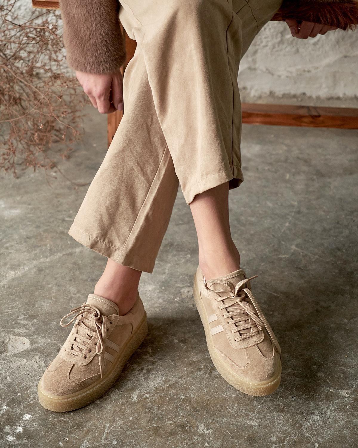 Estonnia - Kožne Ženske Patike