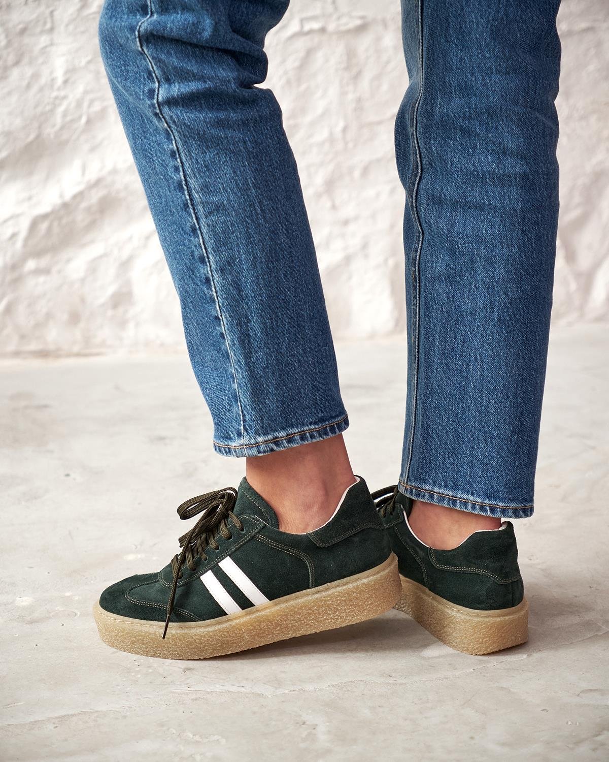 Estonnia - Kožne Ženske Patike