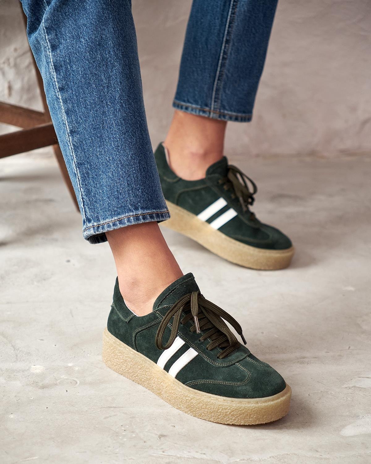 Estonnia - Kožne Ženske Patike