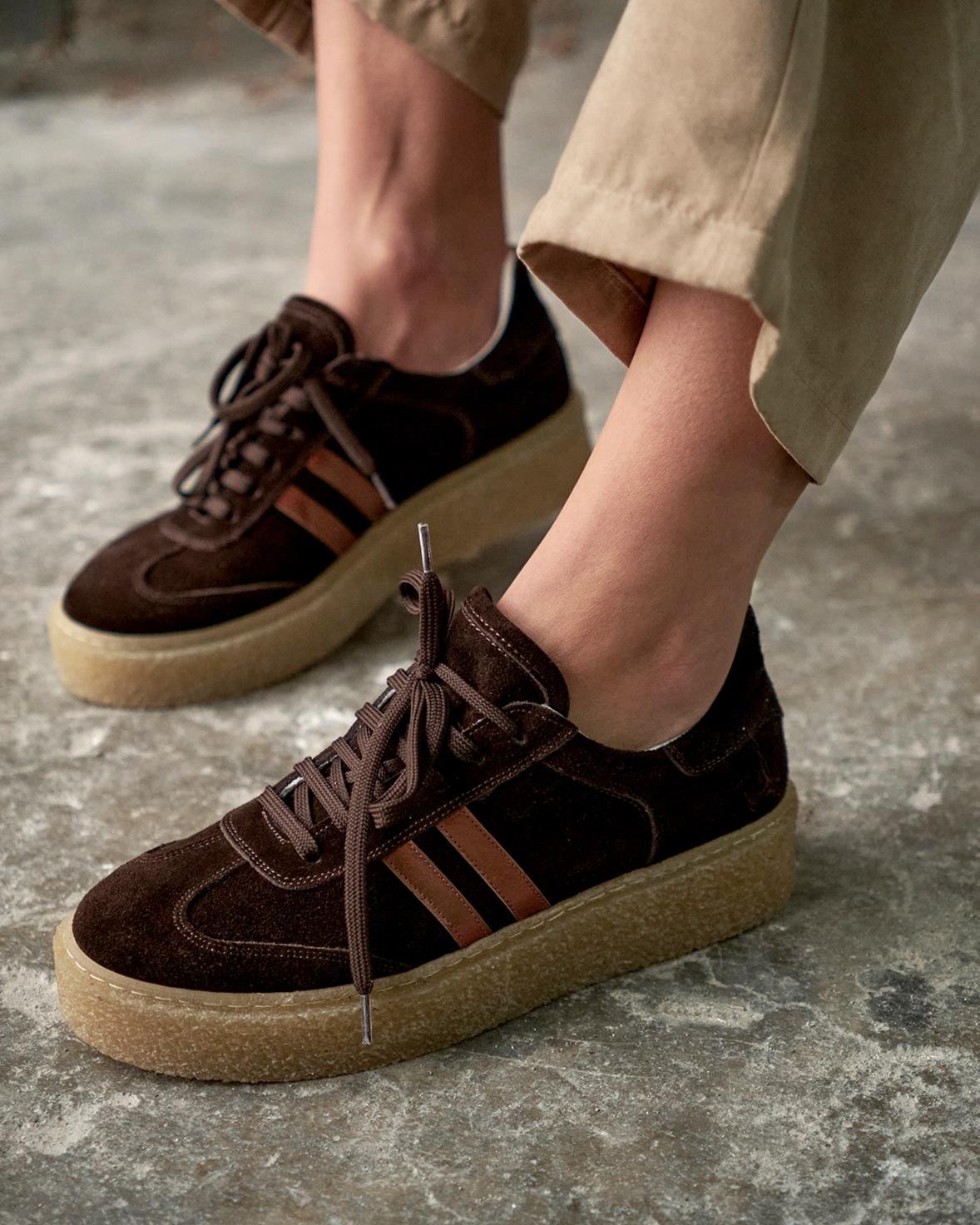 Estonnia - Kožne Ženske Patike