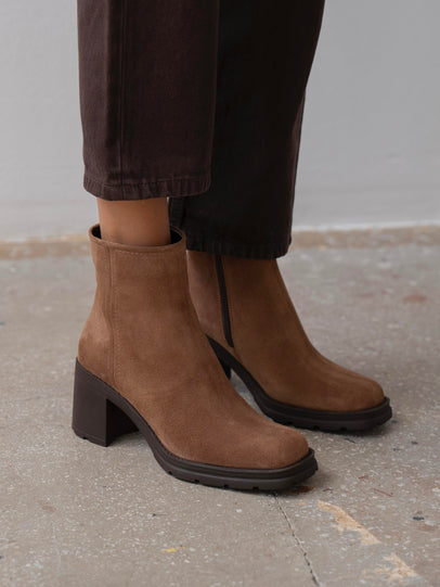 Etno - Kožne Ženske Čizme