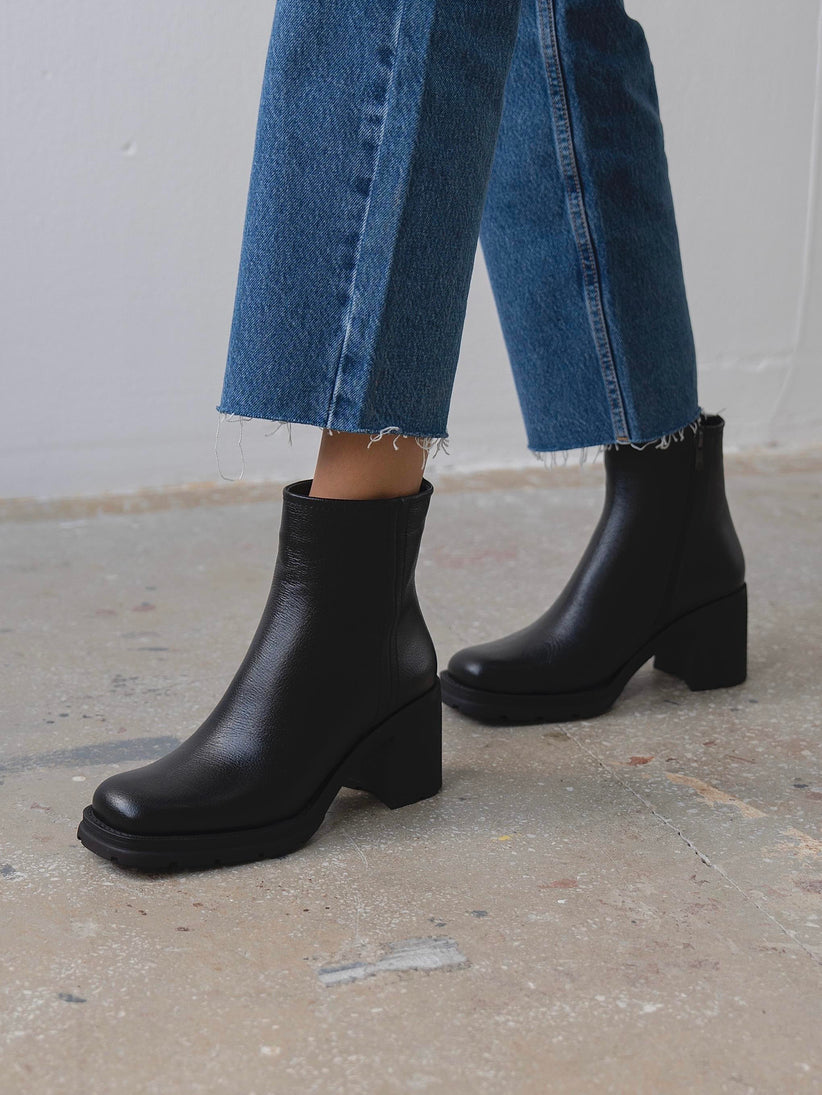 Etno - Kožne Ženske Čizme