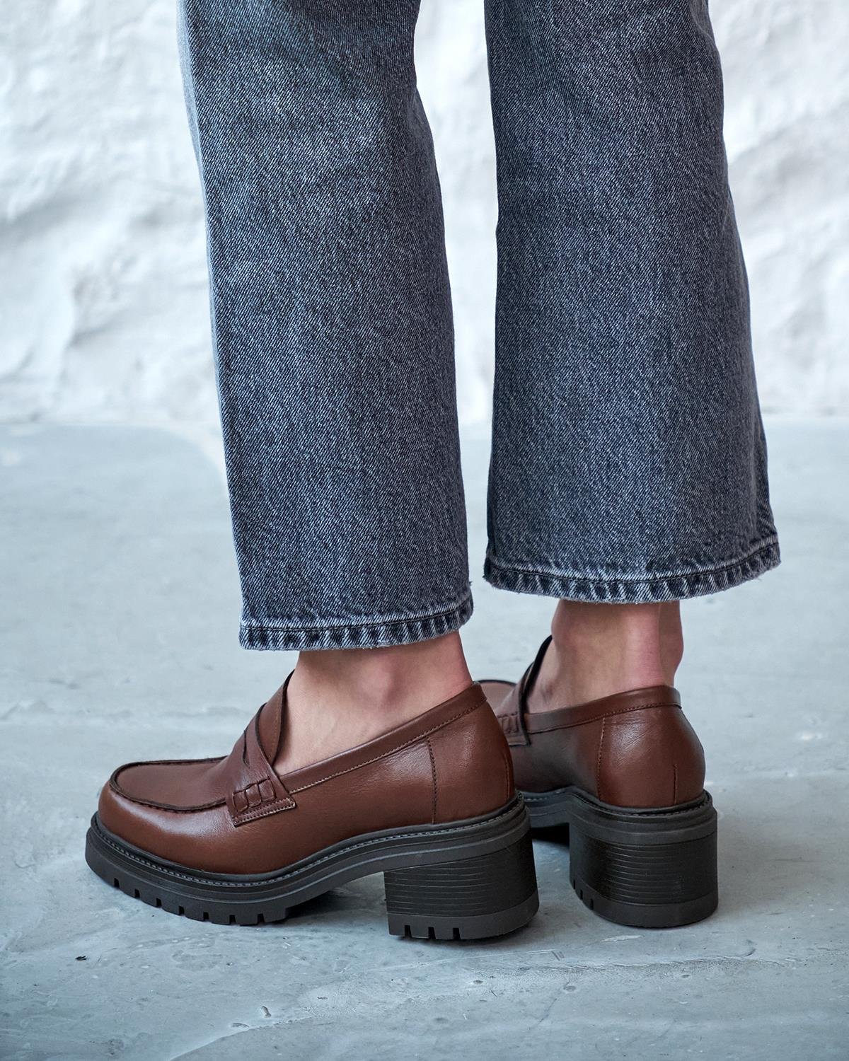 Fewer - Kožne Ženske Cipele