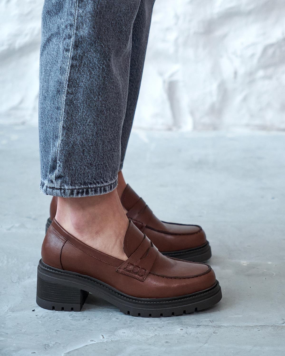 Fewer - Kožne Ženske Cipele