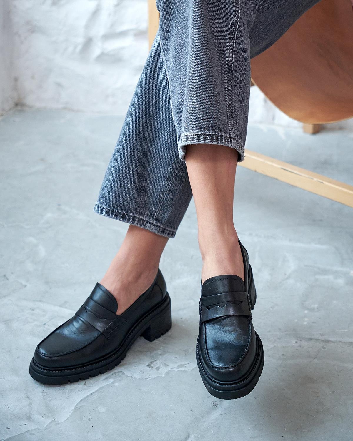 Fewer - Kožne Ženske Cipele