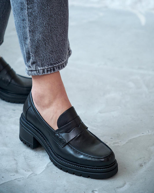 Fewer - Kožne Ženske Cipele