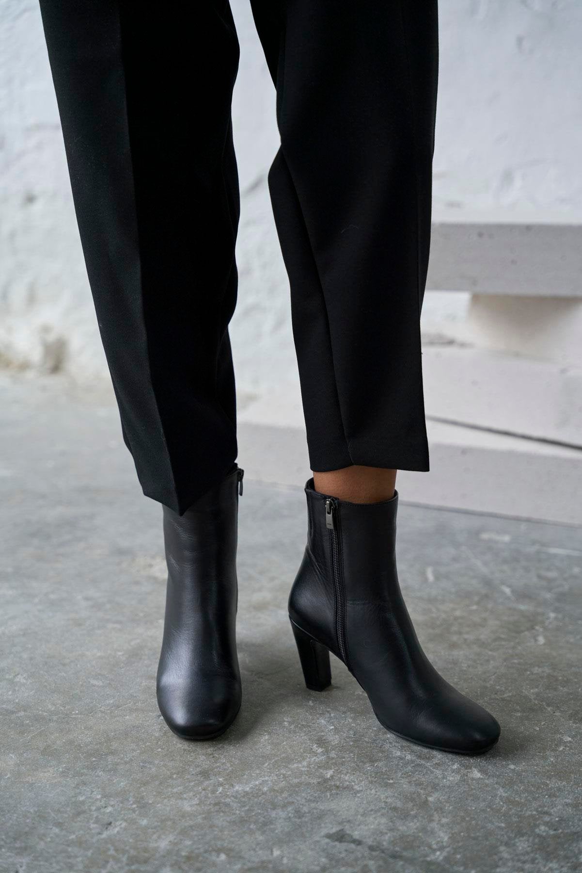 Fien - Kožne Ženske Čizme