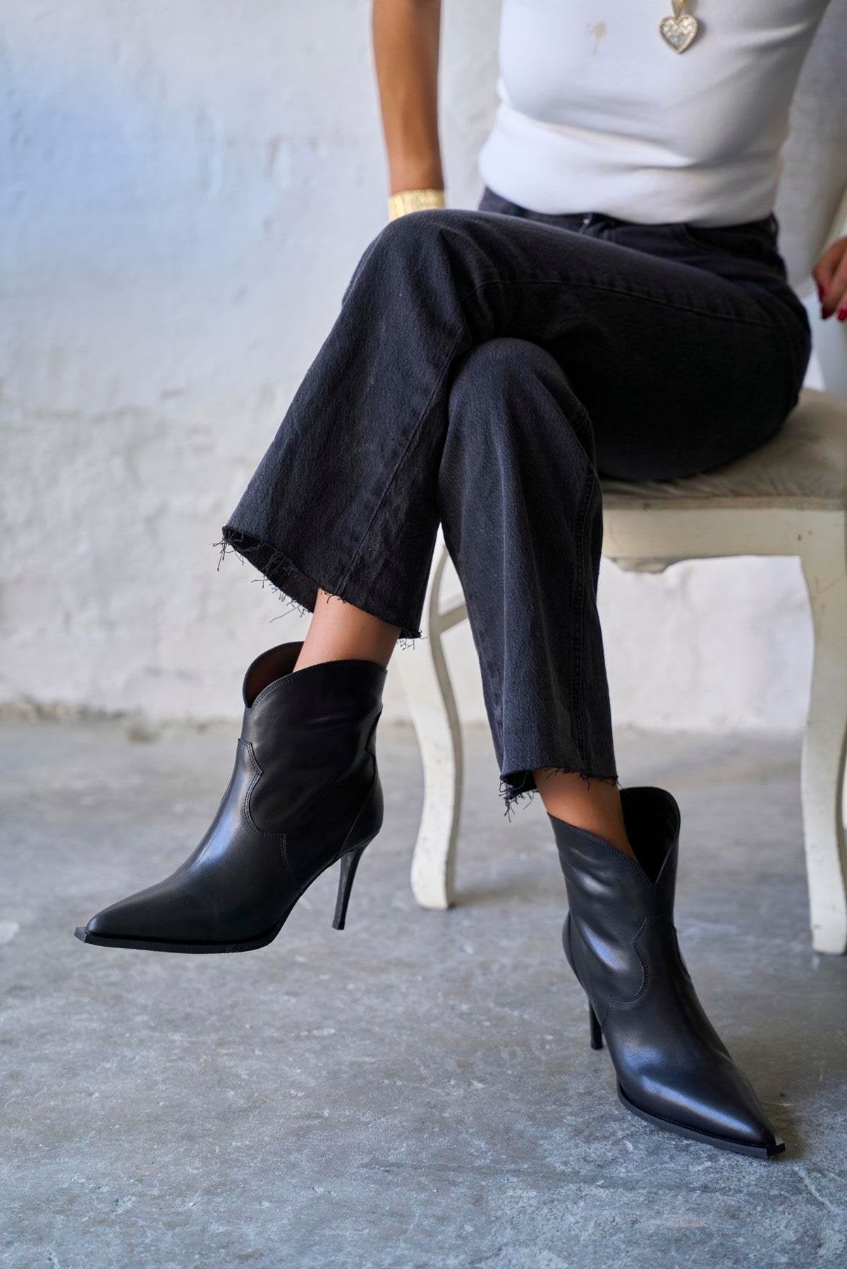 Hella - Kožne Ženske Čizme