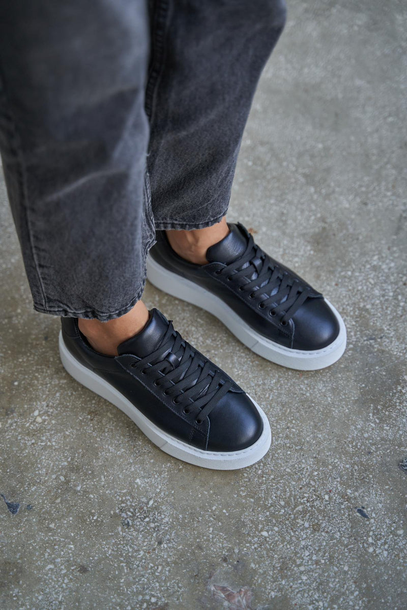 Hole - Kožne Ženske Patike