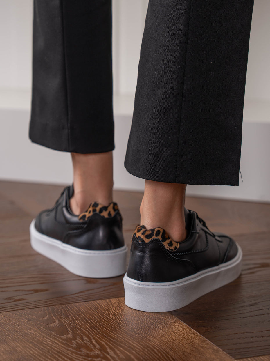 Kelsey - Kožne Ženske Patike