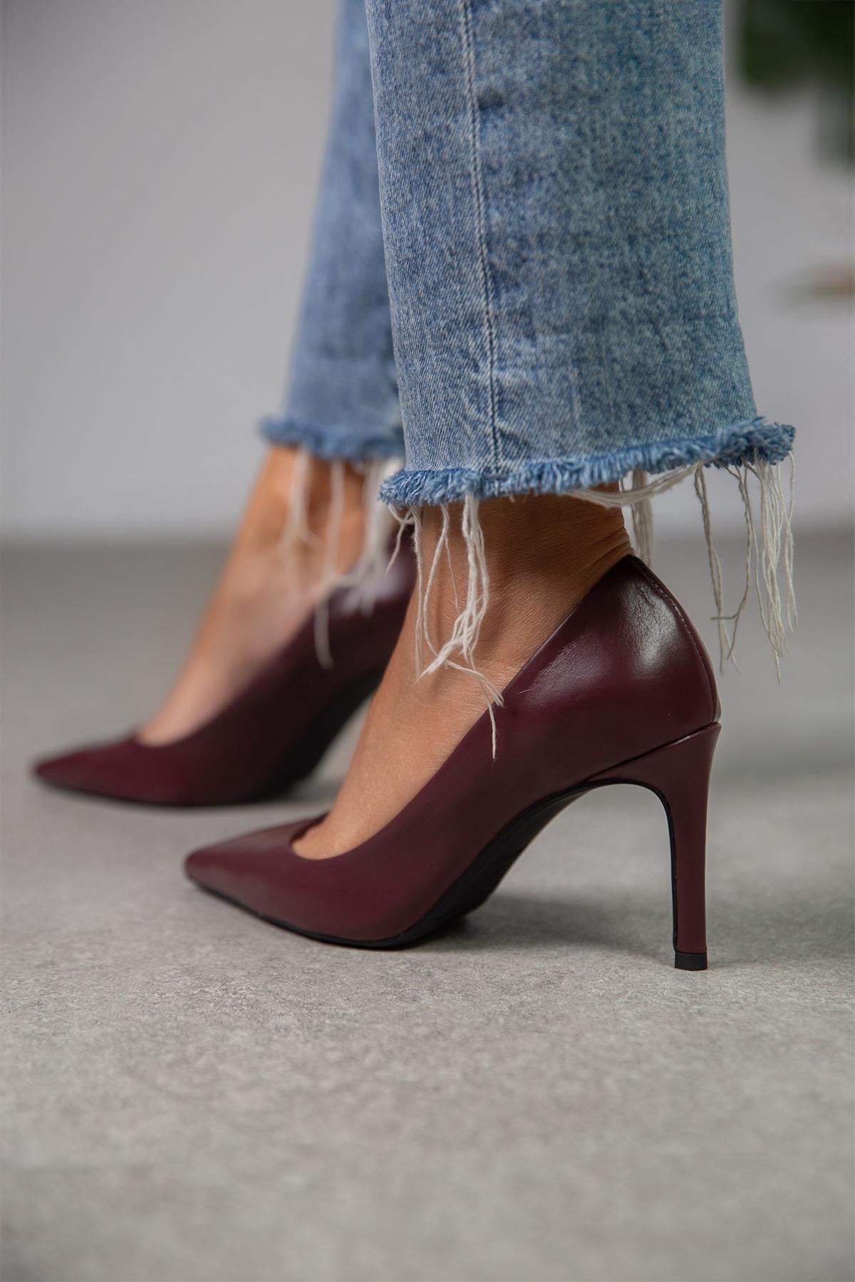 Lara - Kožne Ženske Štikle