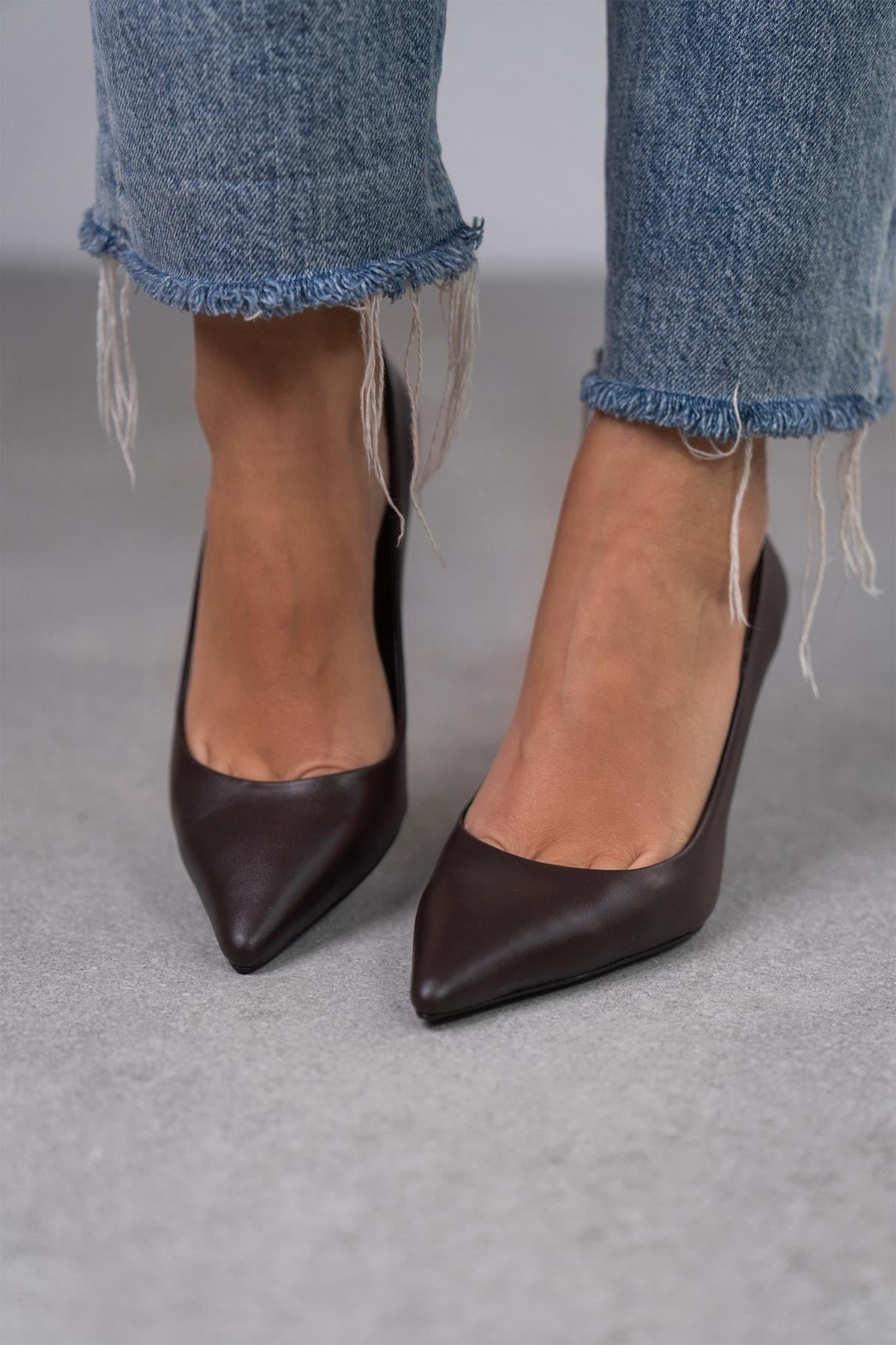 Lara - Kožne Ženske Štikle