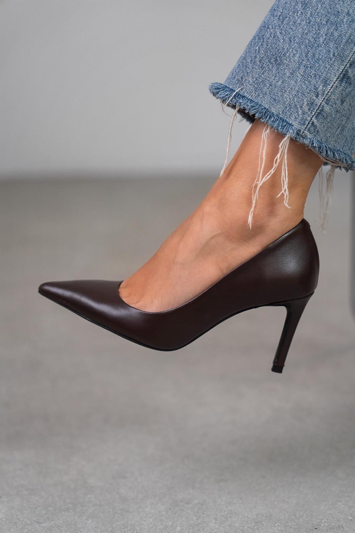 Lara - Kožne Ženske Štikle