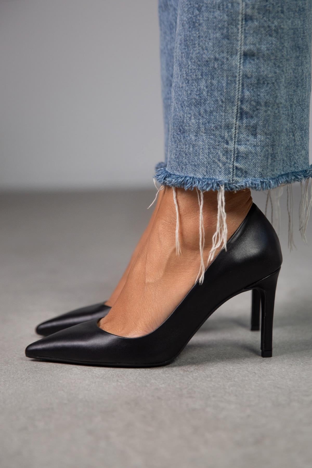 Lara - Kožne Ženske Štikle