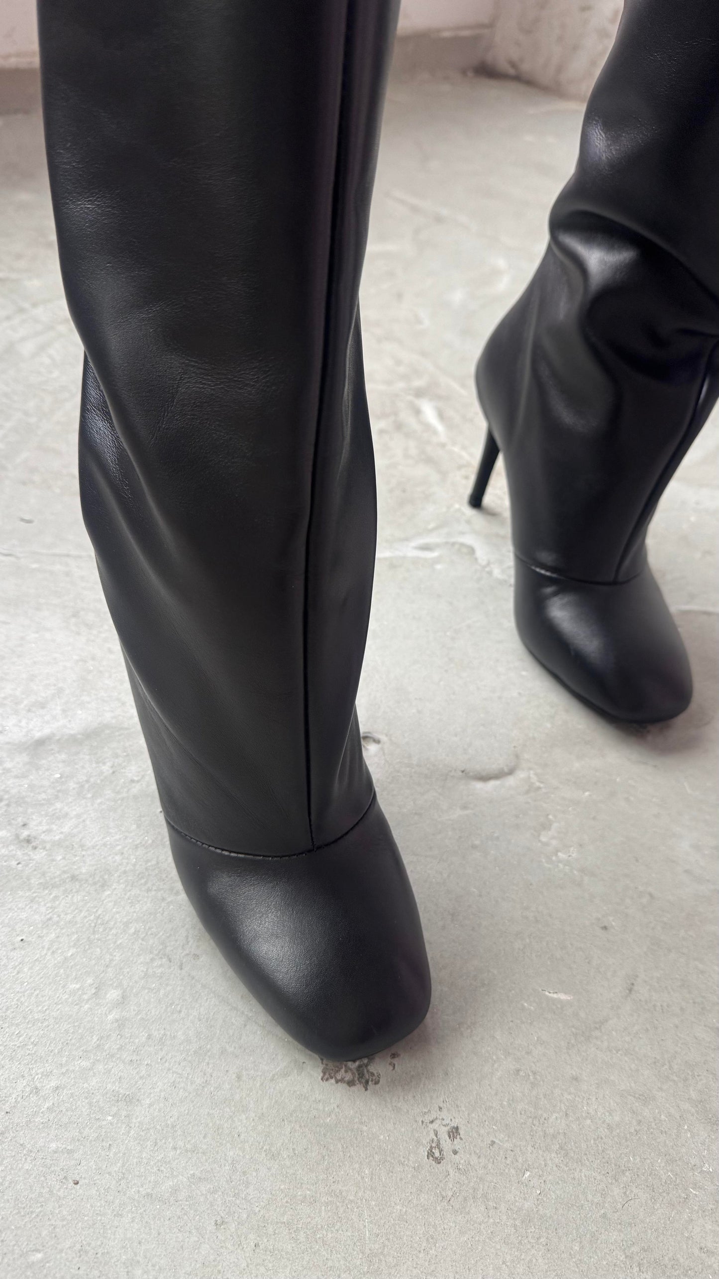 Livarno - Kožne Ženske Čizme