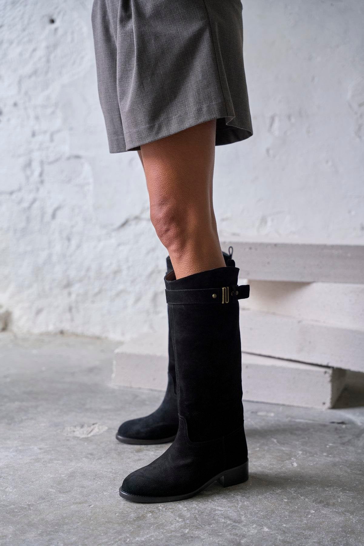 Modling- Kožne Ženske Čizme