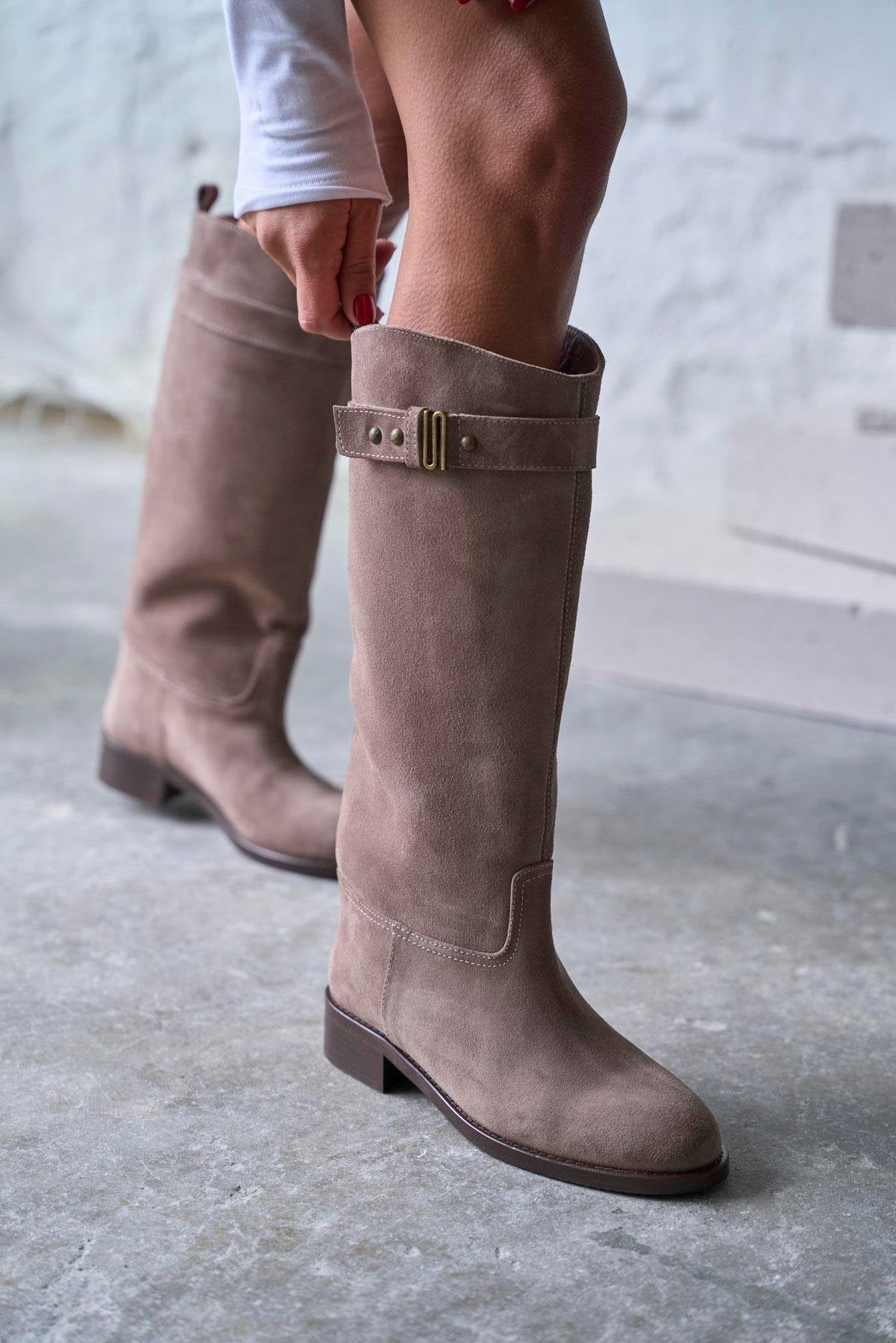 Modling- Kožne Ženske Čizme