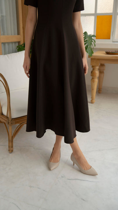 Nell - Kožne Ženske Štikle