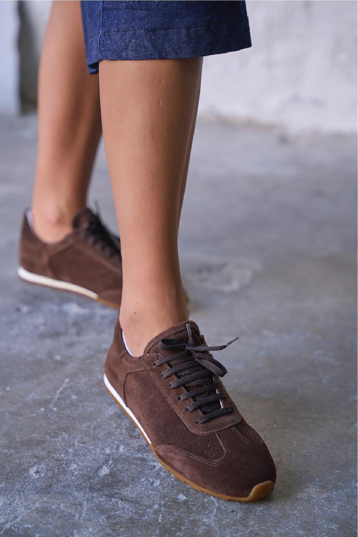 Poe - Kožne Ženske Patike