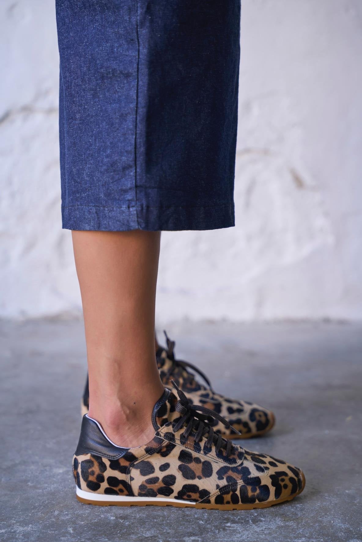 Poe - Kožne Ženske Patike