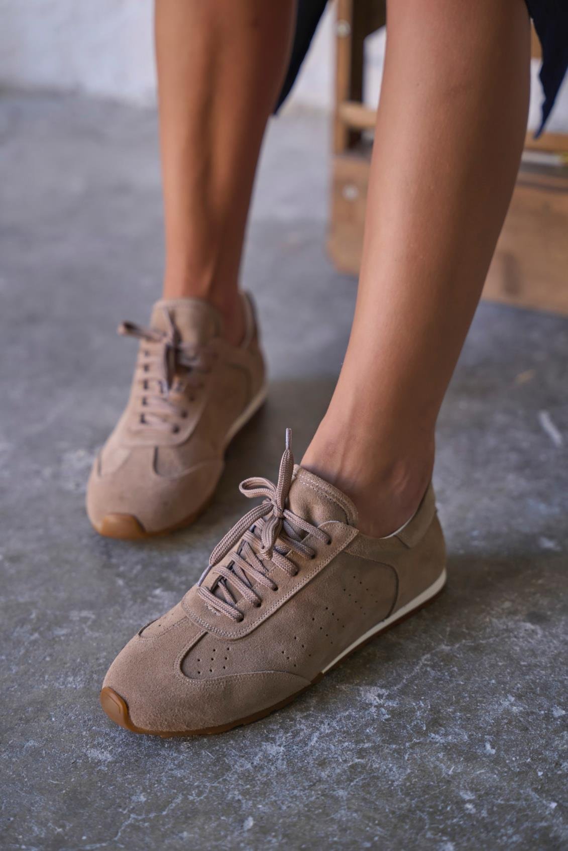 Poe - Kožne Ženske Patike