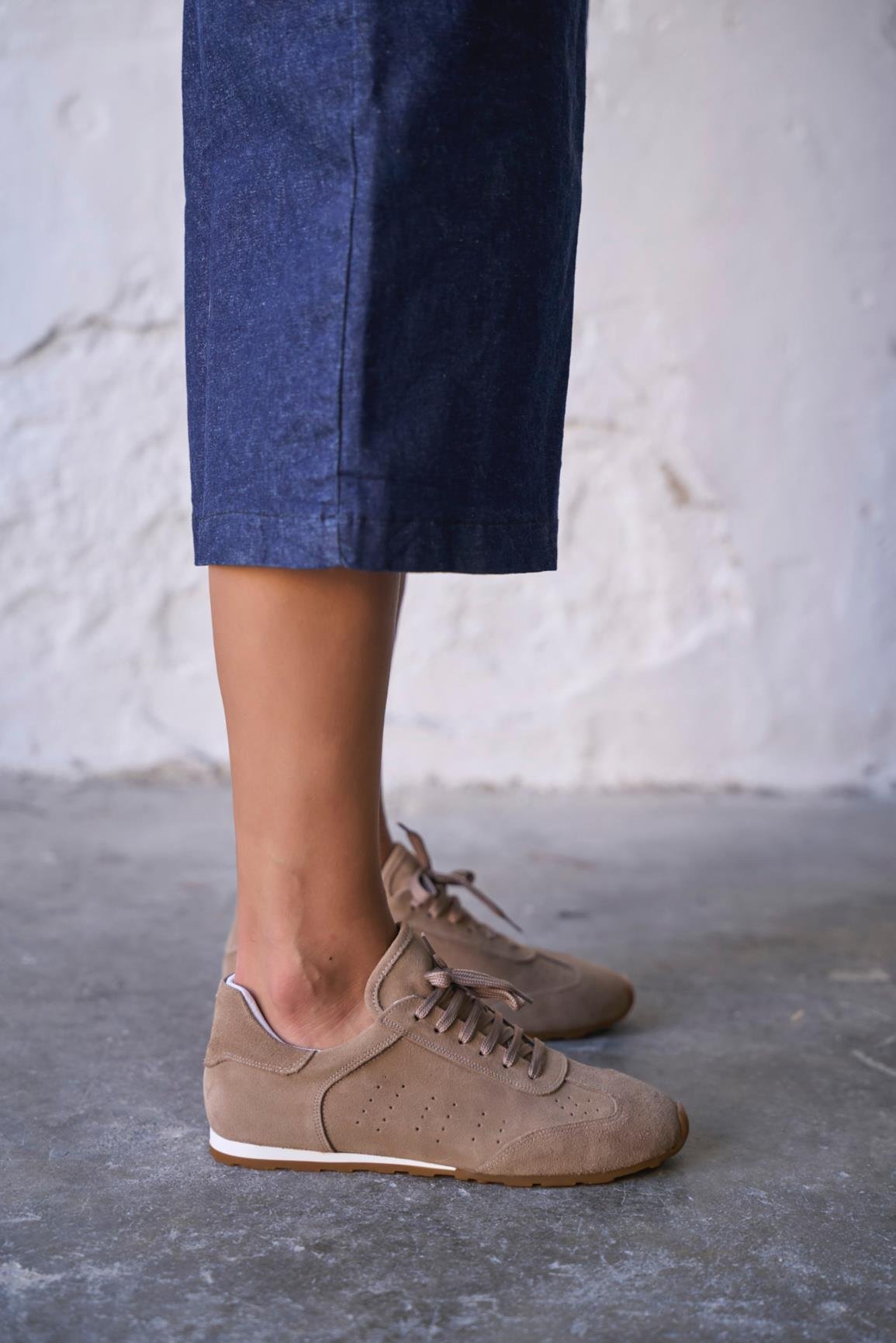 Poe - Kožne Ženske Patike