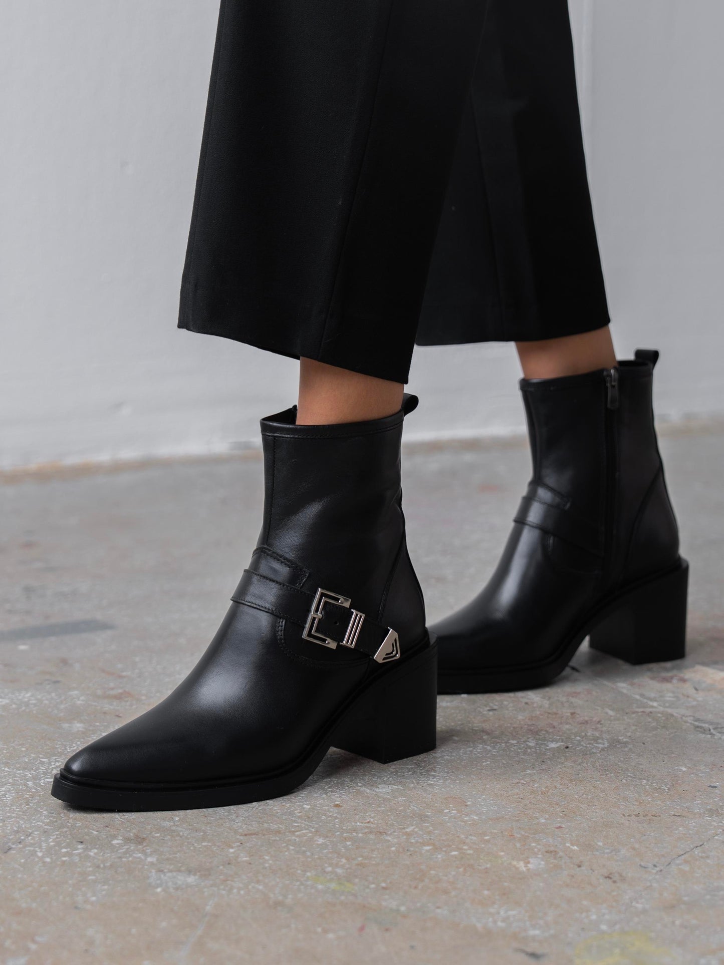 Pulina - Kožne Ženske Čizme